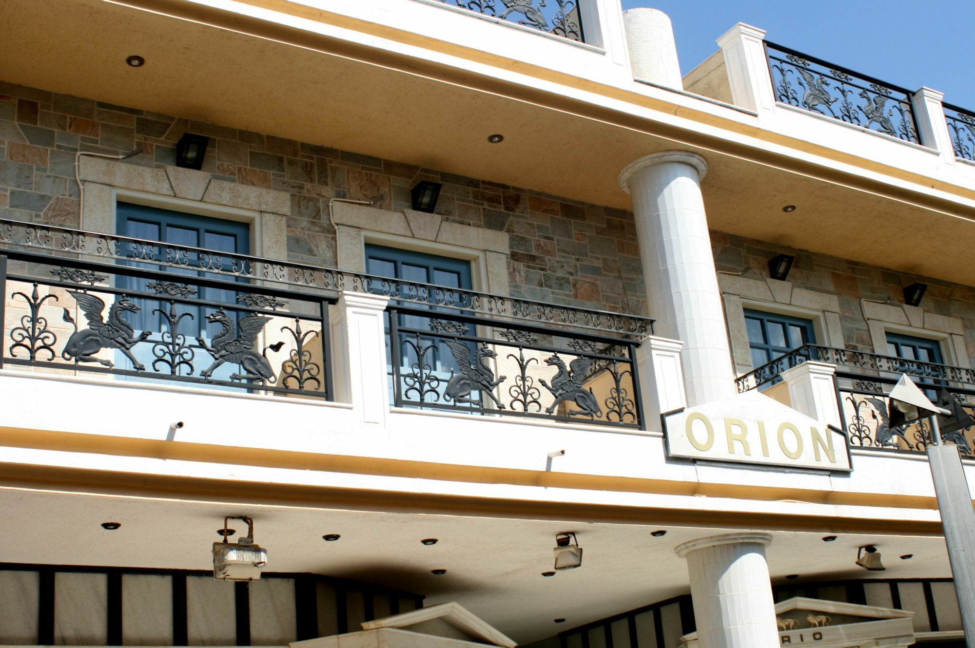 Orion Apartments Malia Eksteriør billede